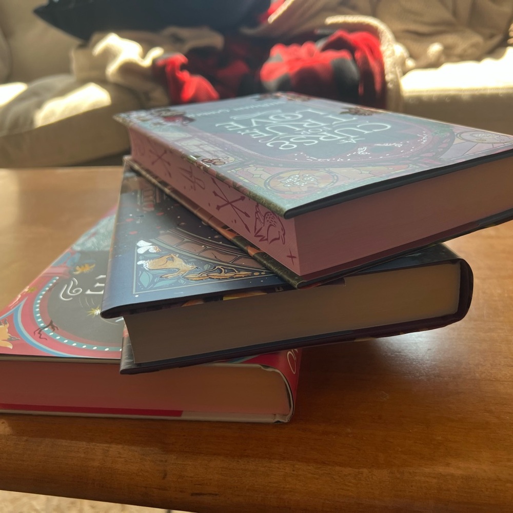 Fairyloot Editions of Once Upon a Broken Heart - Picture 4 of 10